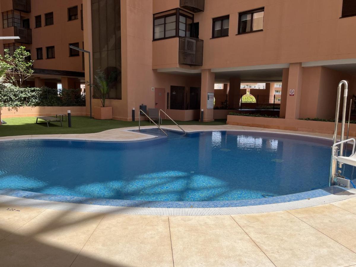 -Malagasunapts-Skygarden Teatinos Pool Playground Eksteriør bilde