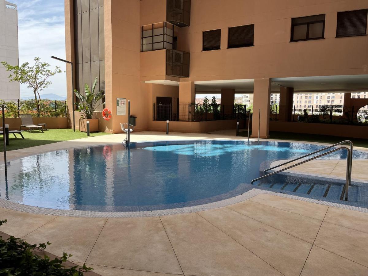 -Malagasunapts-Skygarden Teatinos Pool Playground Eksteriør bilde